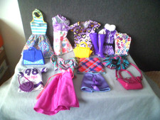 BUNDLE   BARBIE  DOLLS