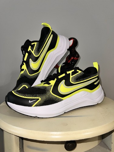 Nike revolution athletic - nike,