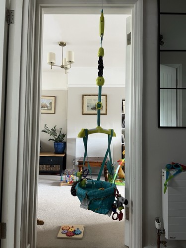 Door frame bouncer - frame,