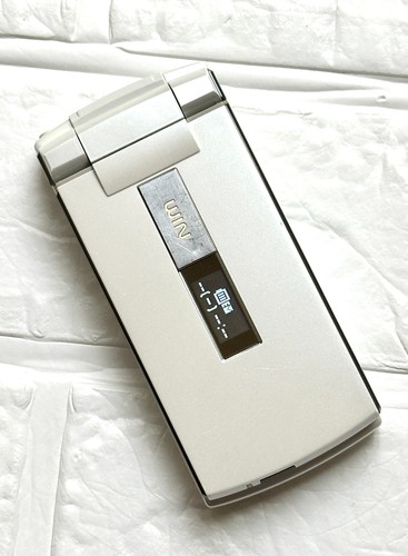 Japanese flip phone sharp - phone, au