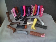 LARGE   BUNDLE     R   BARBIE