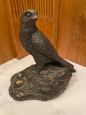 ? Vintage Eagle & Nest Figurine – Cold Cast Resin (16cm Tall)