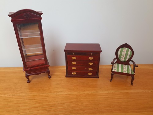 Vintage dolls house display - house,