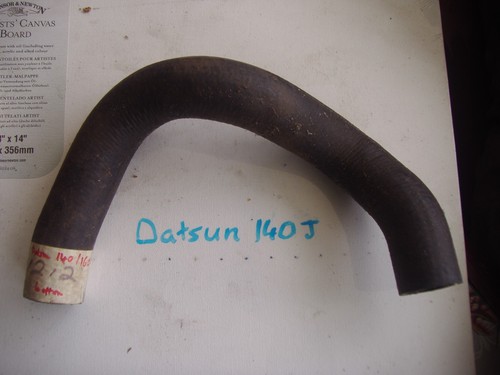 Bottom radiator hose - ,, datsun