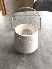 BN White Ceramic Heart Design Candle Holder with Yankee Candle