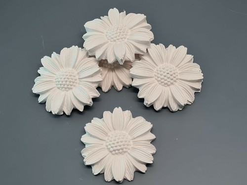 Pieces decorative plaster - pieces,,