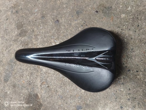 Whyte friston bike - bike, saddle