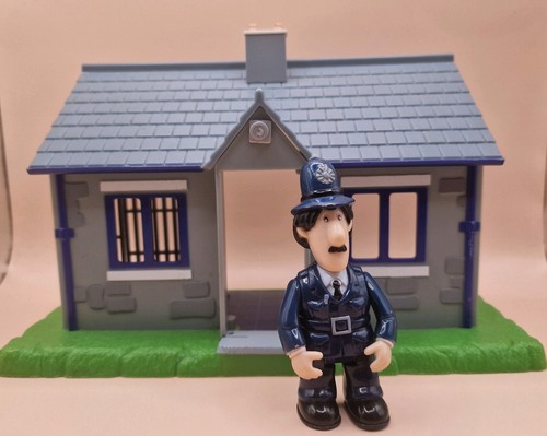 Postman pat greendale police - greendale,