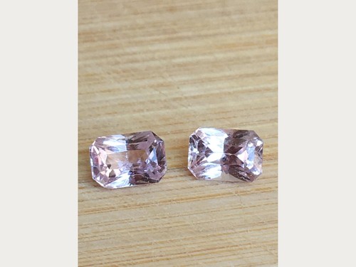 Natural peach sapphire pair - natural,