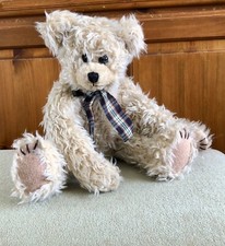 Lovely Jointed Heartfelt