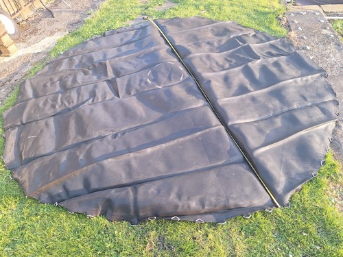Black trampoline pad - black,
