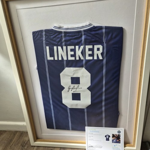 Gary lineker signed leicester - lineker,