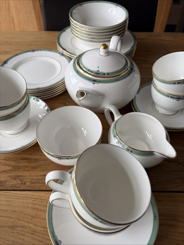 Wedgwood jade china - 💚,