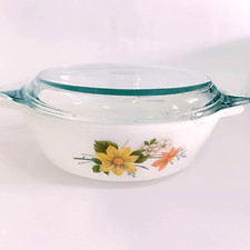 Vintage Pyrex Autumn Glory