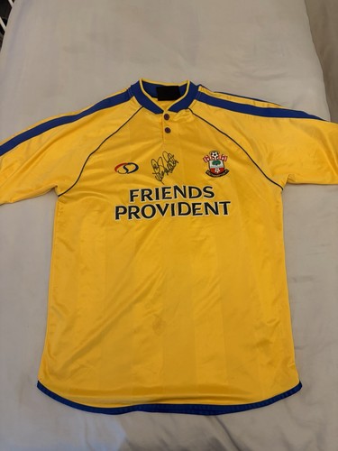 Signed southampton third - signed, fc
