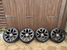 4x GENUINE AUDI R8  Coupe &