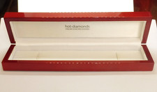 New Hot Diamonds Wood  with White Silk Lining Jewellery Bracelet / Watch Box