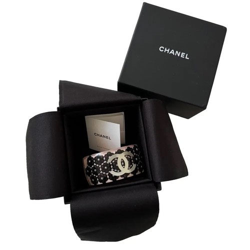 Chanel bracelet - chanel,