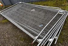 Set Of 10 Heras Fence Panels Including Feet And Clips Security Fencing Mesh Site