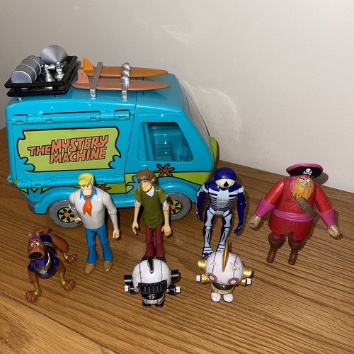 Scooby doo bundle with - scooby,