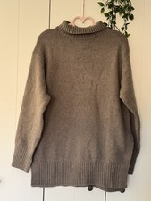 Ladies H&M Jumper Size S Size