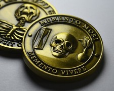  MEMENTO MORI / VIVERE Antique