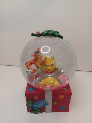 Disney store exclusive winnie - store,