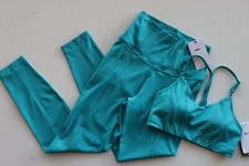 NIKE YOGA DRI FIT TRAINING GYM