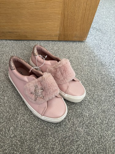 Girls pink trainers size 11 - girls,