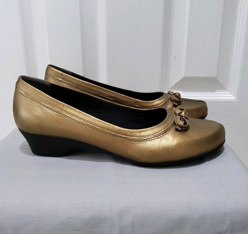 Clarks gold low block - by,