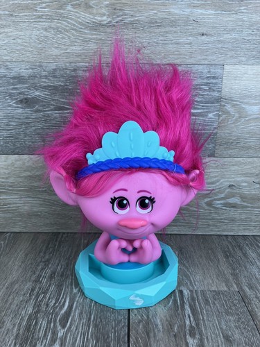 Trolls band together poppy - together,