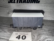 Hornby Black Closed Vent Van