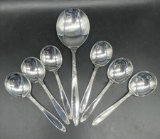 LOVELY VINTAGE Yeoman Plate No