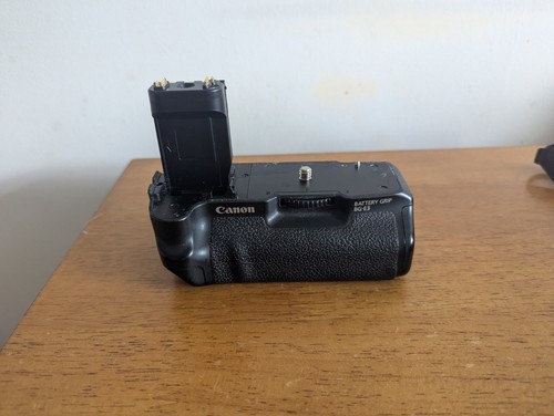 Used canon battery grip - canon, bg-e3