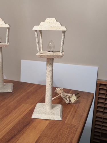 Vintage christmas lighted lamp - lighted,