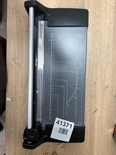 Amazon Basics - roll cutting