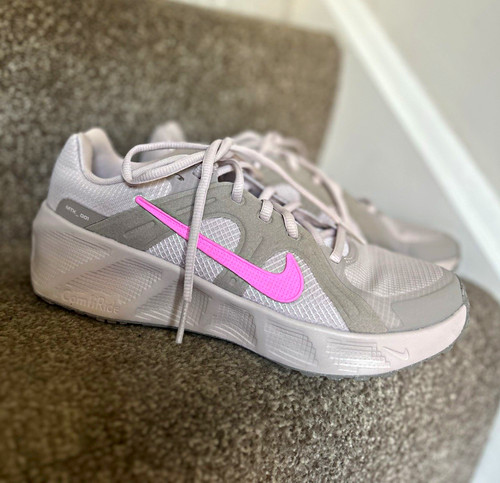 Nike team hustle running - team,