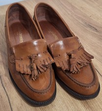 Russell And Bromley Size UK9