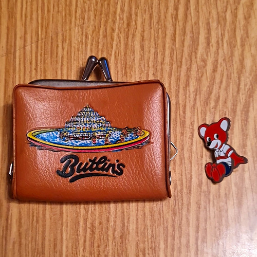 Vintage butlins enamel pin - enamel,