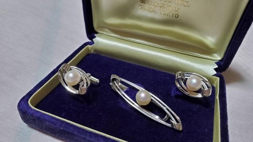 Mikimoto large pearl - large, line