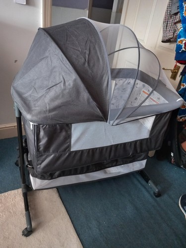 Baby bassinet bedside - in,