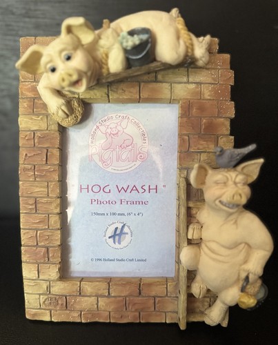 Hog wash pigs photo - wash,