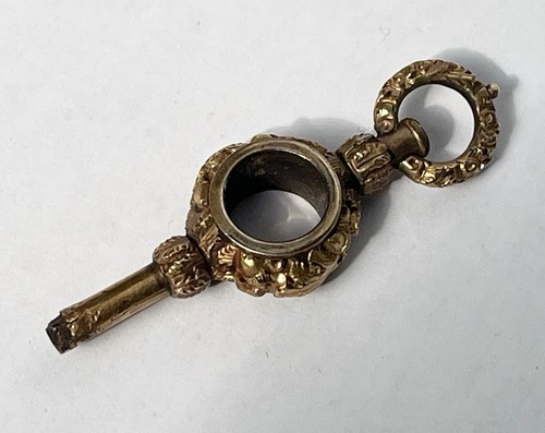 Fancy victorian yellow - victorian, metal