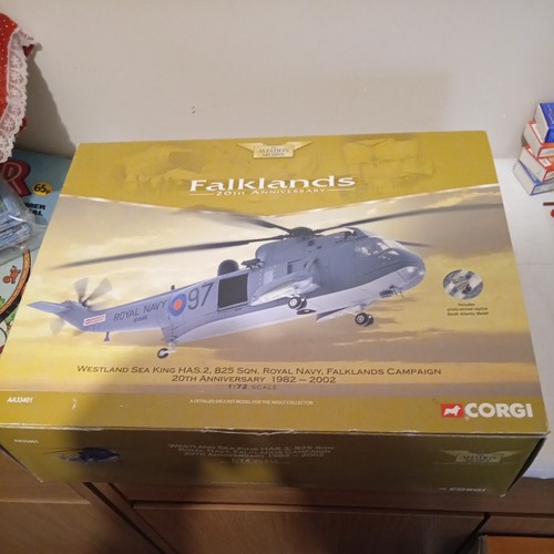 Sea king corgi - king,