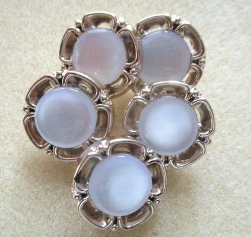20mm round white opaque - x,