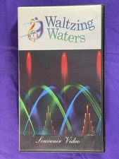 Waltzing Waters Water, Light