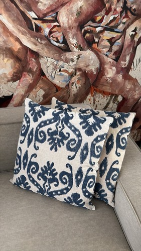 Pair oka cushions with - pair, of
