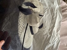 LADIES CAPELLI CONDICI NAVY AND PALE BLUE WEDDING HATINATOR FASCINATOR £250 