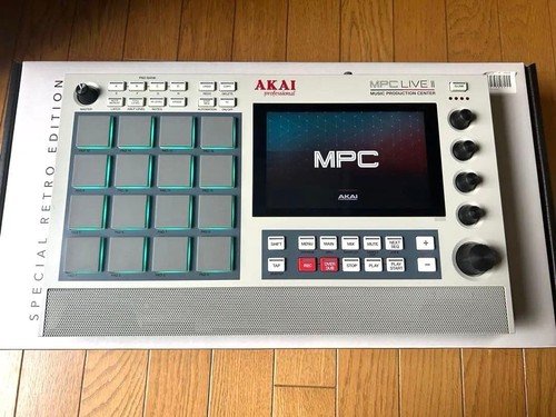Akai professional mpc live - akai,