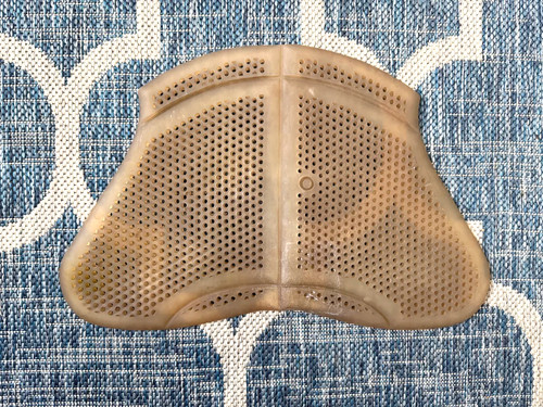 Front gel riser non slip - front, non-slip